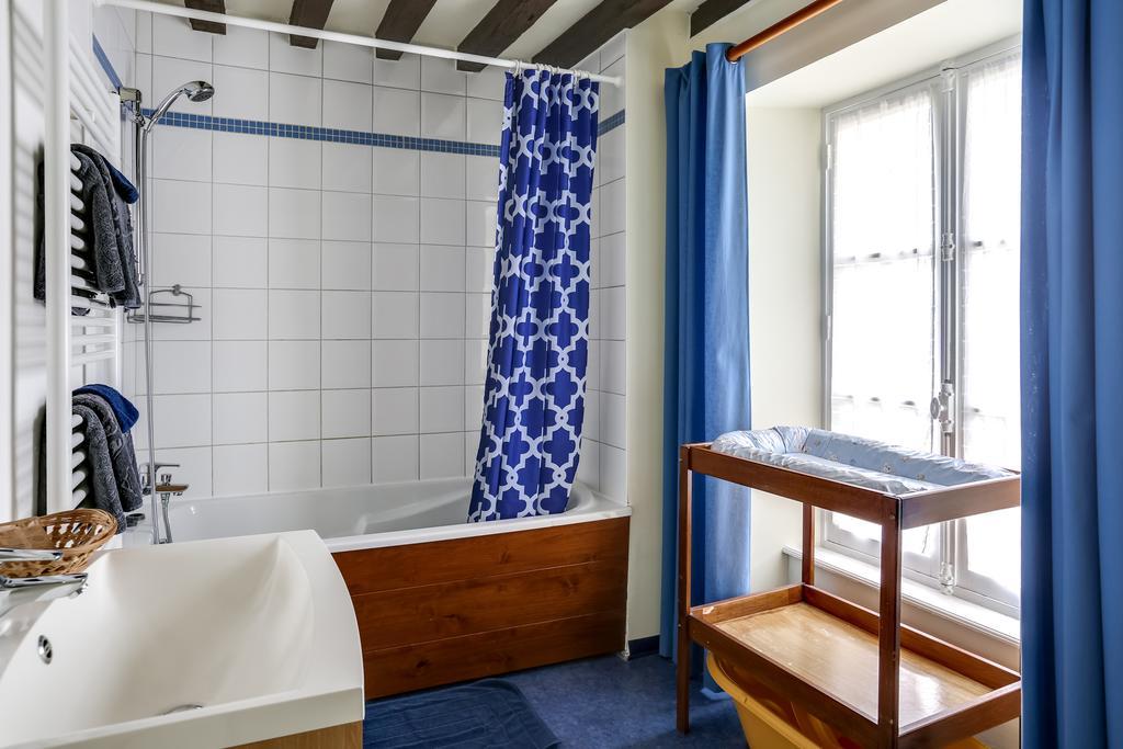 Bed and Breakfast Domaine De La Tour Saint-Pierre-Canivet Exterior foto