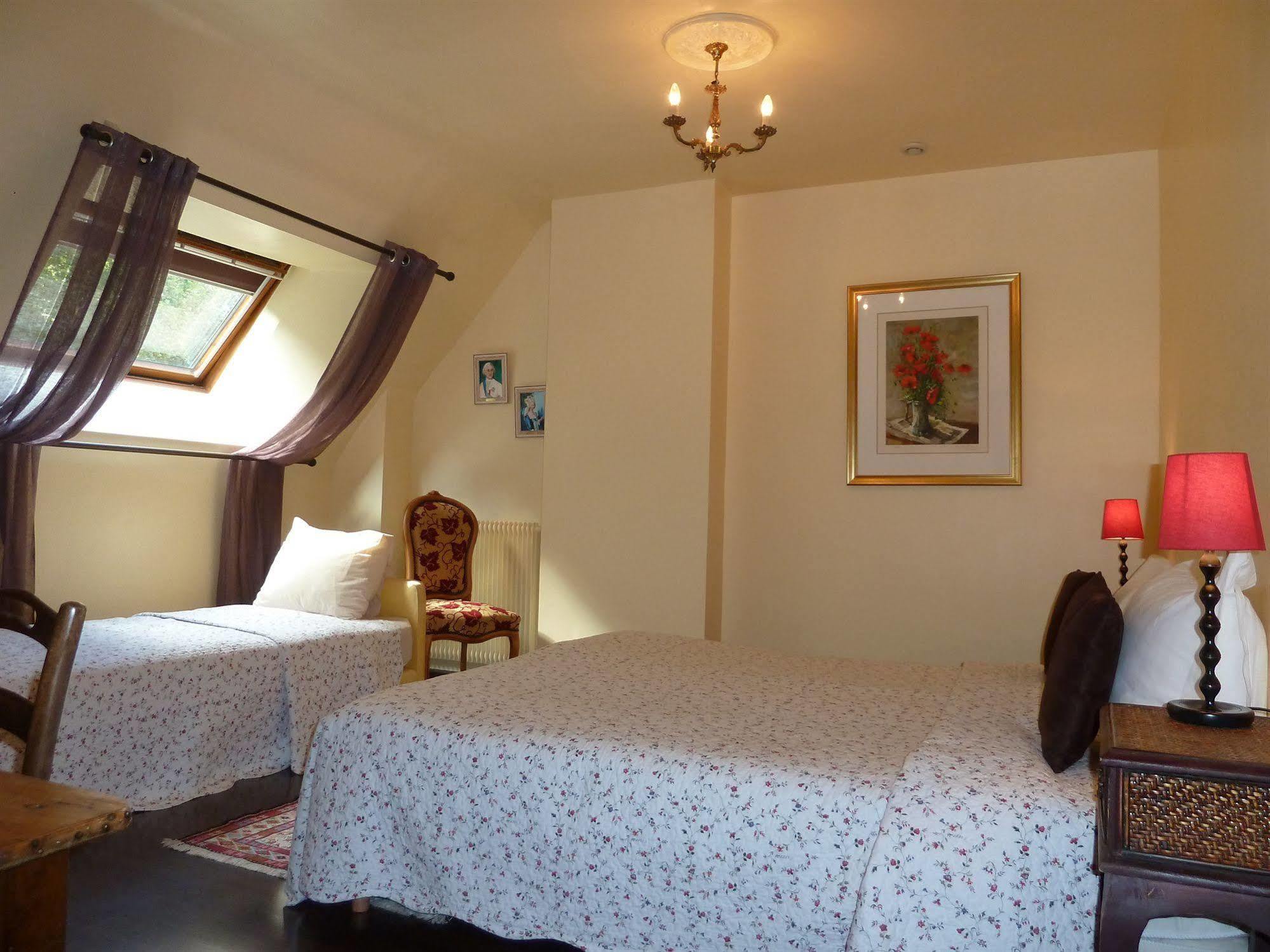 Bed and Breakfast Domaine De La Tour Saint-Pierre-Canivet Exterior foto